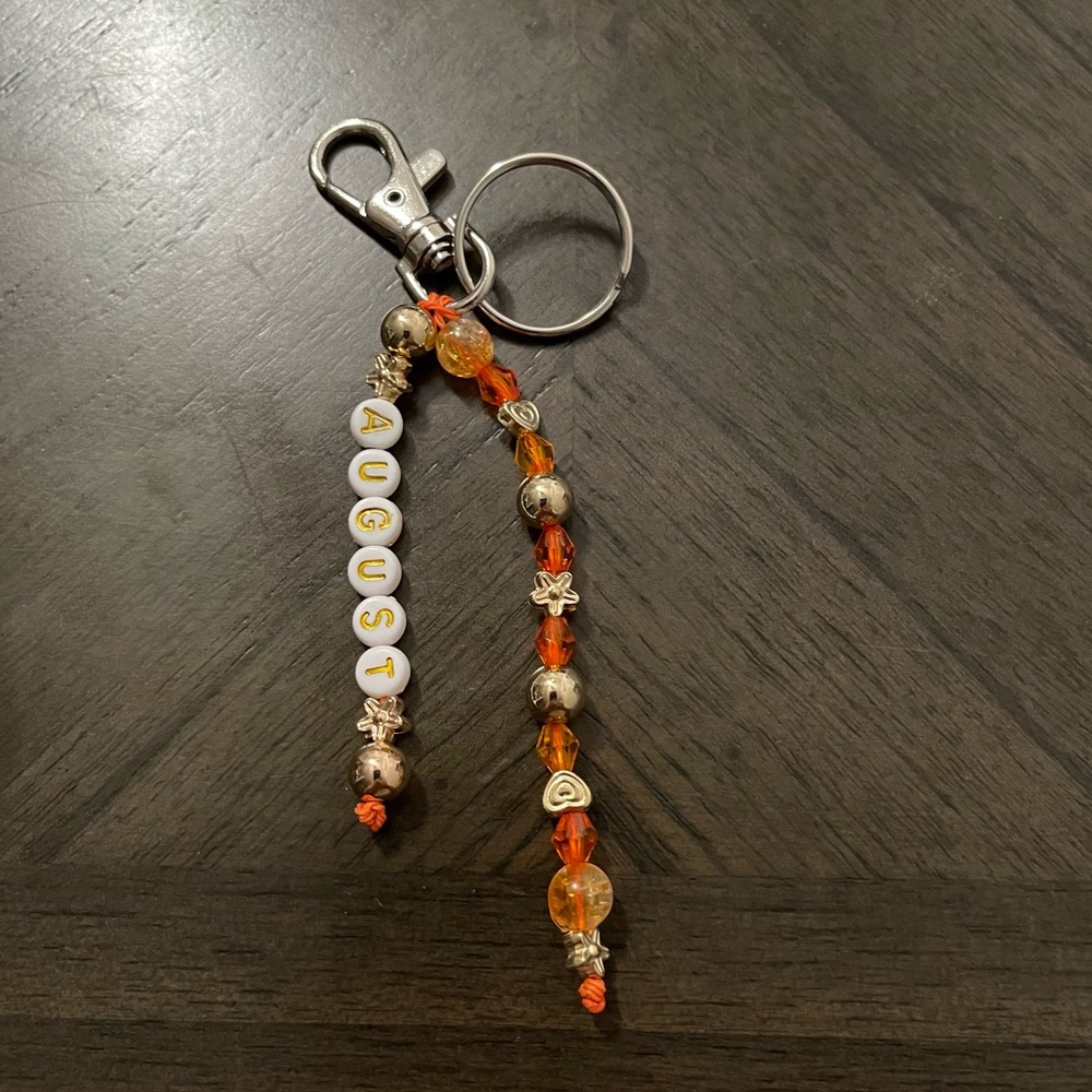 🧡August Keychain🧡